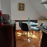 Republicii Apartment